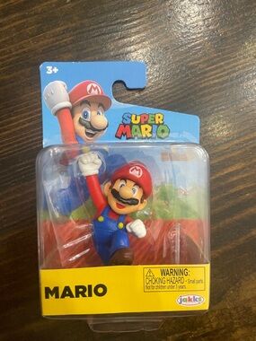 Super Mario- Mario (WITH STAND)